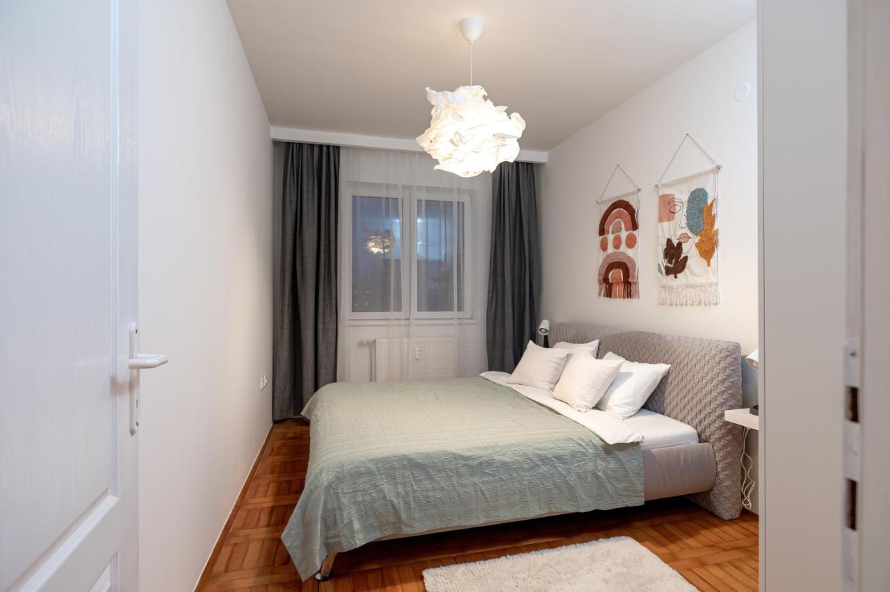Aquarelle Apartment Subotica Esterno foto
